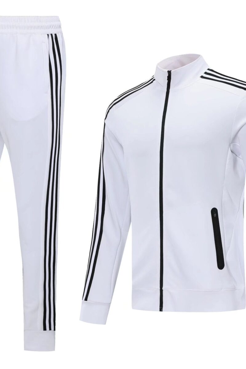 Le Classic Training Suit